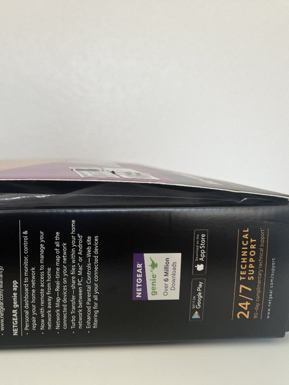 NetGear Nighthawk AC2300 Smart WiFi Router Model #R7000P - Picture 7 of 12